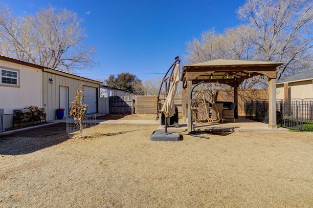 1822 S 3rd Street, Tahoka, TX 79373