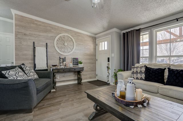 1822 S 3rd Street, Tahoka, TX 79373