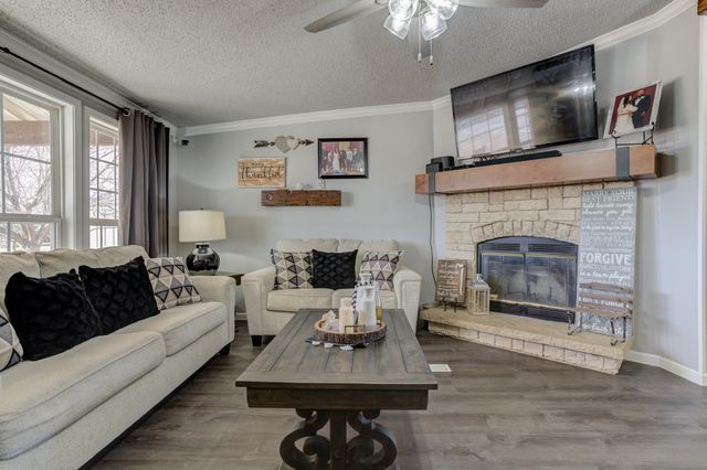 1822 S 3rd Street, Tahoka, TX 79373