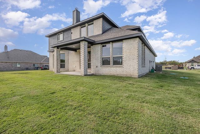 180 CRYSTAL LAKE Lane, Red Oak, TX 75154