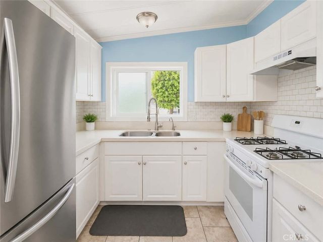7887 Lampson Ave 39, Garden Grove, CA 92841