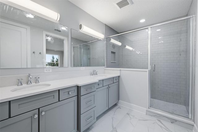 4208 W CARMEN STREET B, Tampa, FL 33609