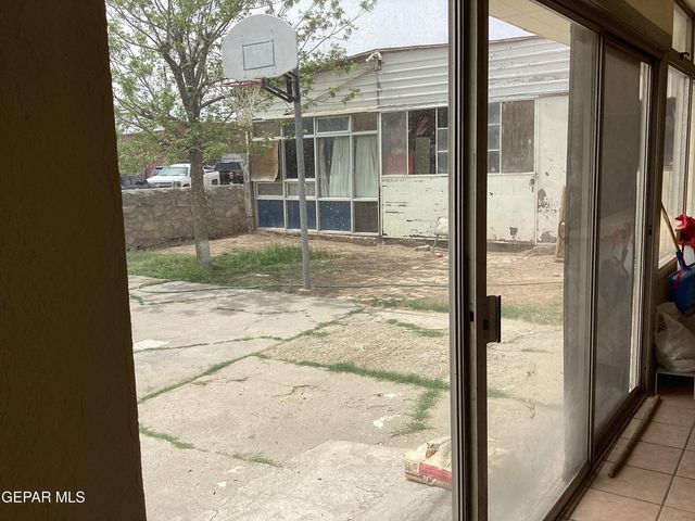 8162 JOSEPHINE Circle, El Paso, TX 79907