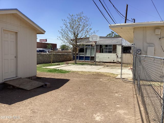 8162 JOSEPHINE Circle, El Paso, TX 79907