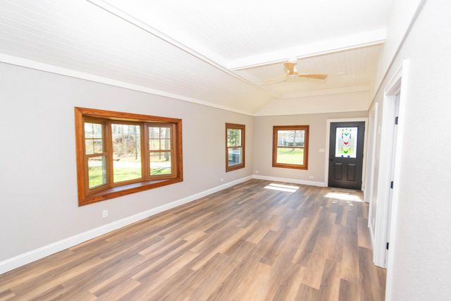 5437 Pleasant View DRIVE, Waterford, WI 53185