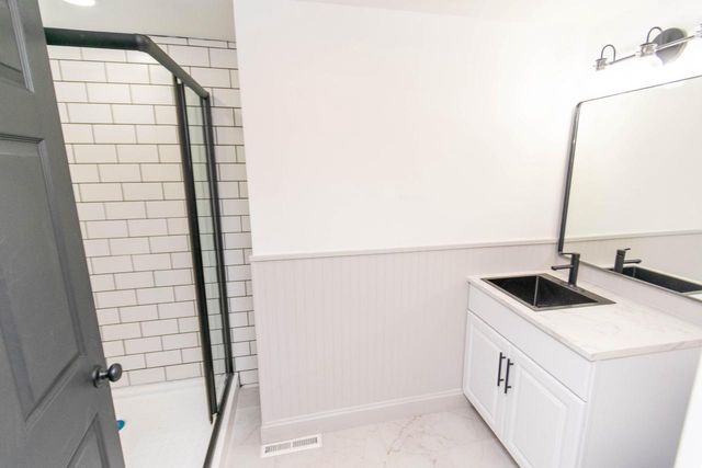 5437 Pleasant View DRIVE, Waterford, WI 53185