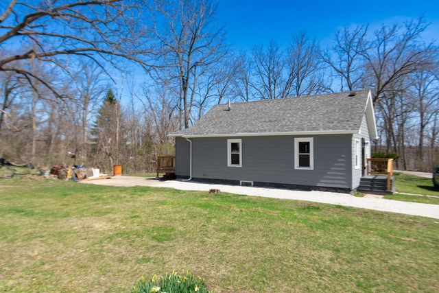 5437 Pleasant View DRIVE, Waterford, WI 53185