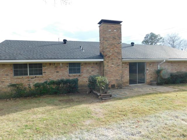 2216 PINECREST, Gladewater, TX 75647