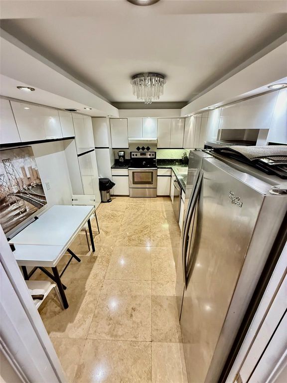 3010 N Course Dr 106, Pompano Beach, FL 33069