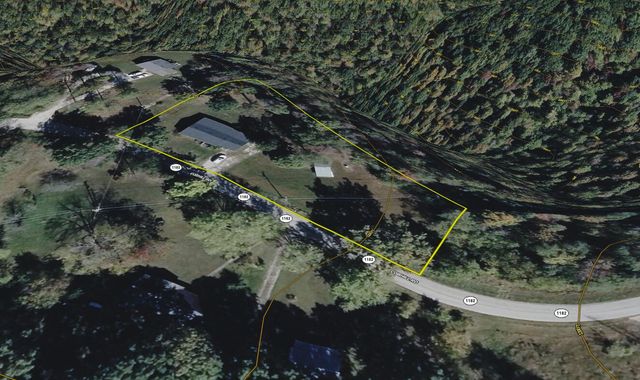 995 Cobhill Road, Irvine, KY 40336