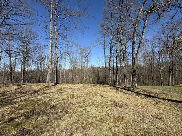 995 Cobhill Road, Irvine, KY 40336