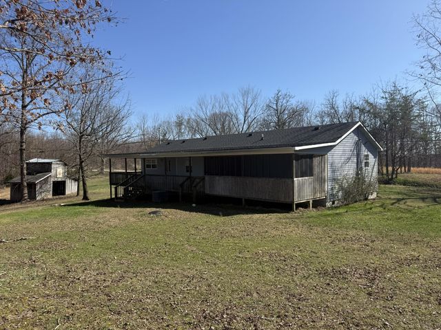995 Cobhill Road, Irvine, KY 40336