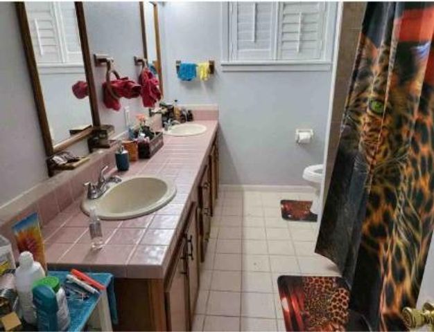 6642 Heron Drive, Houston, TX 77087