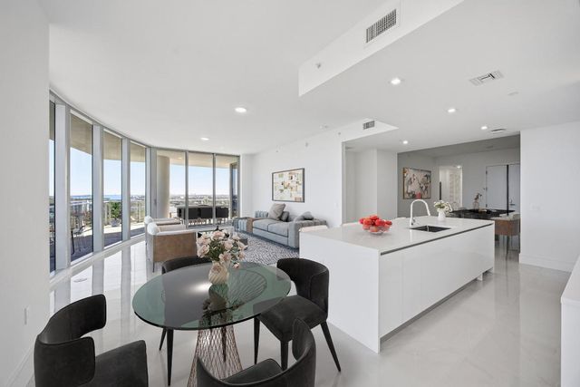 220 Lake Shore Drive 1603, Lake Park, FL 33403