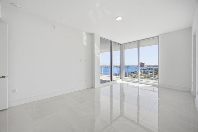 220 Lake Shore Drive 1603, Lake Park, FL 33403