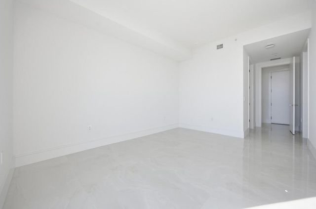 220 Lake Shore Drive 1603, Lake Park, FL 33403