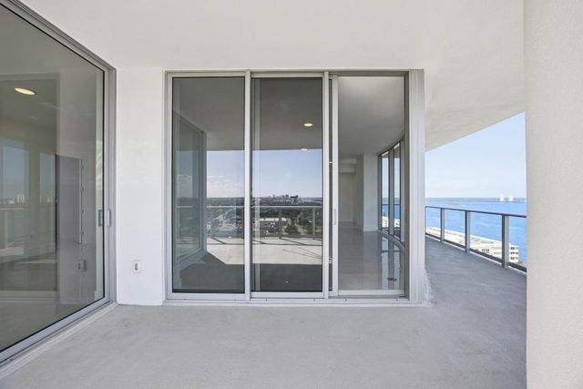 220 Lake Shore Drive 1603, Lake Park, FL 33403