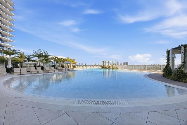 220 Lake Shore Drive 1603, Lake Park, FL 33403