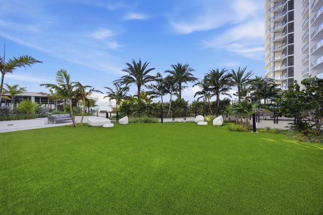 220 Lake Shore Drive 1603, Lake Park, FL 33403