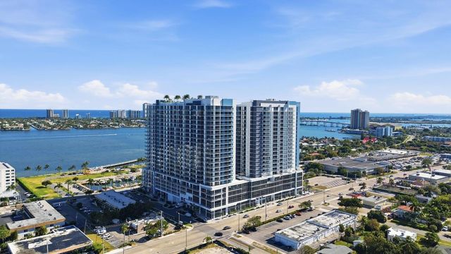 220 Lake Shore Drive 1603, Lake Park, FL 33403