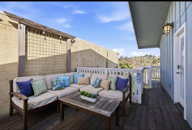 229 Rio Del Mar Boulevard, Aptos, CA 95003