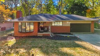 16537 Pollyanna Street, Livonia, MI 48154