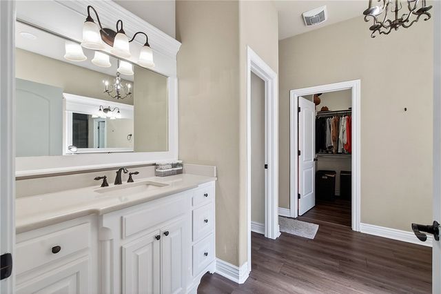 4300 W Candlewood Place, Rogers, AR 72758