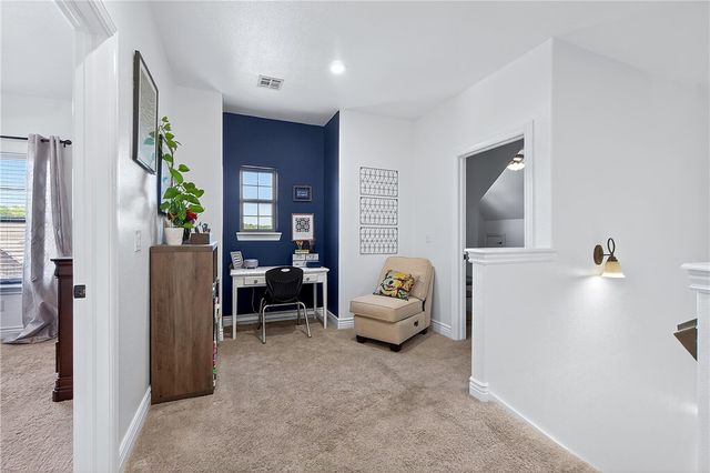 4300 W Candlewood Place, Rogers, AR 72758