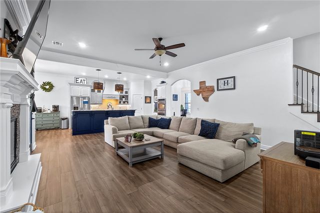 4300 W Candlewood Place, Rogers, AR 72758
