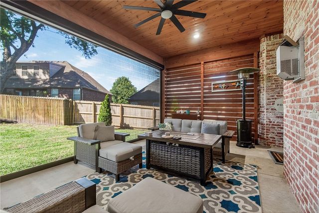 4300 W Candlewood Place, Rogers, AR 72758