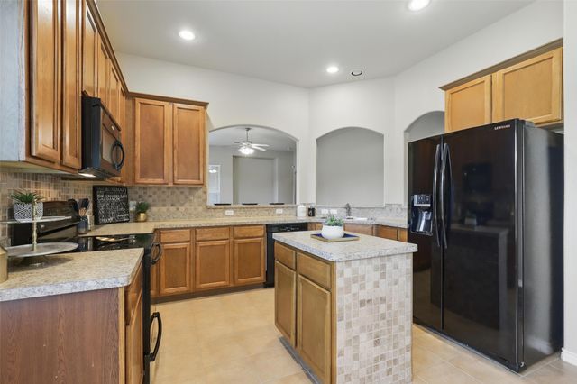 4336 Red Clover Lane, Fort Worth, TX 76036