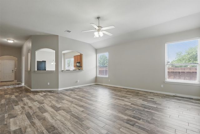 4336 Red Clover Lane, Fort Worth, TX 76036