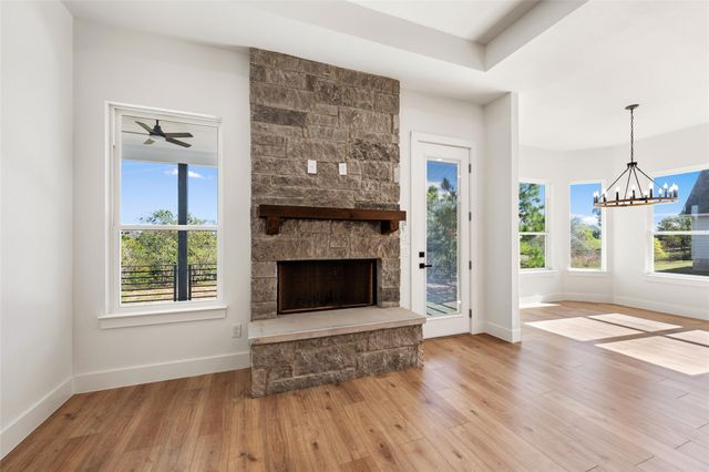 111 Kukui CT, Bastrop, TX 78602