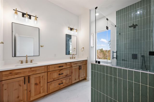 111 Kukui CT, Bastrop, TX 78602