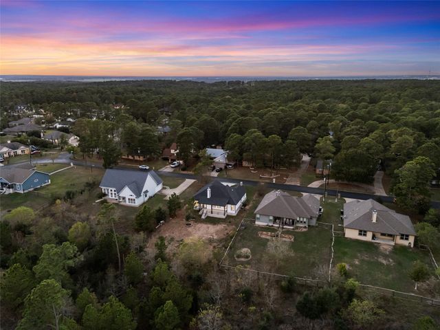 111 Kukui CT, Bastrop, TX 78602