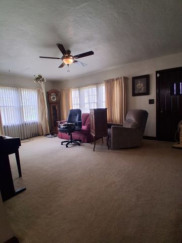 2916 20th Avenue, Rock Island, IL 61201