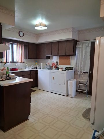 2916 20th Avenue, Rock Island, IL 61201