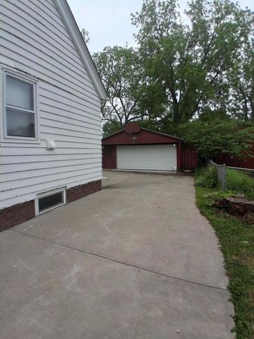 2916 20th Avenue, Rock Island, IL 61201