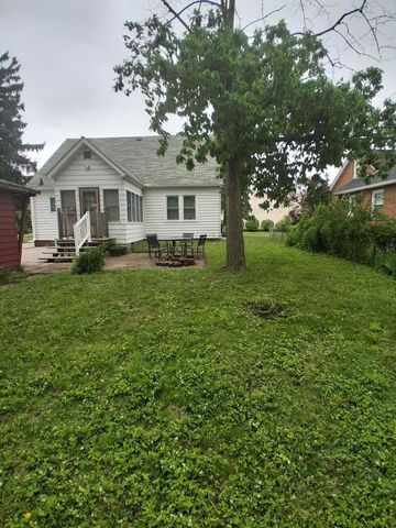 2916 20th Avenue, Rock Island, IL 61201