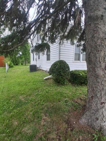 2916 20th Avenue, Rock Island, IL 61201