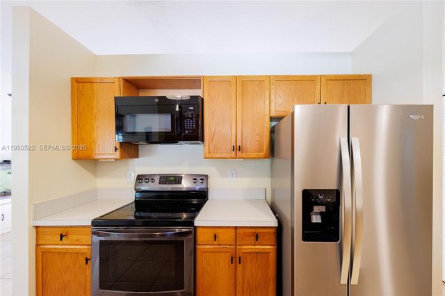 15629 N 95th Ln N, Unincorporated Palm Beach County, FL 33412