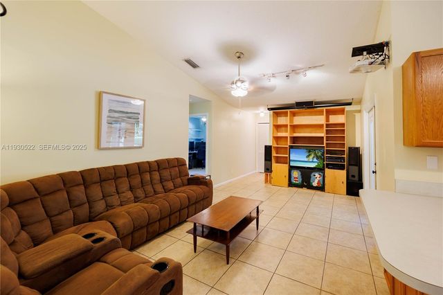 15629 N 95th Ln N, Unincorporated Palm Beach County, FL 33412