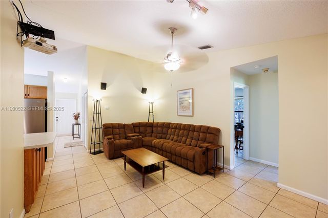 15629 N 95th Ln N, Unincorporated Palm Beach County, FL 33412