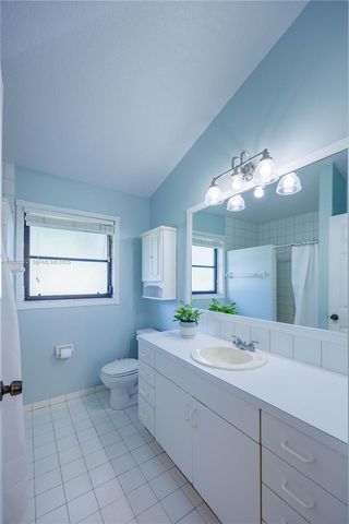 15629 N 95th Ln N, Unincorporated Palm Beach County, FL 33412