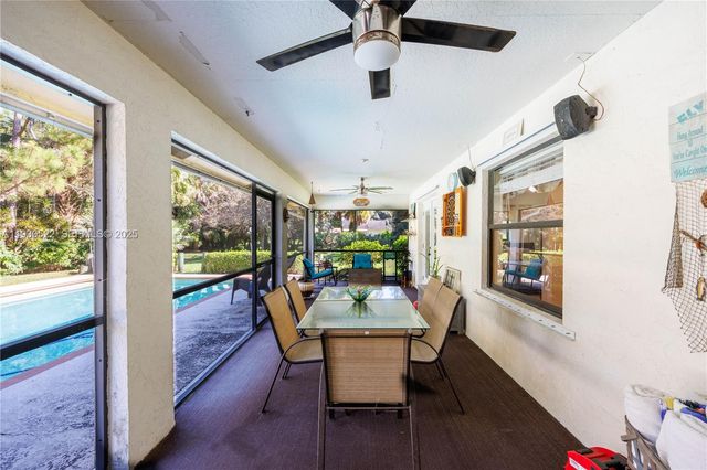 15629 N 95th Ln N, Unincorporated Palm Beach County, FL 33412