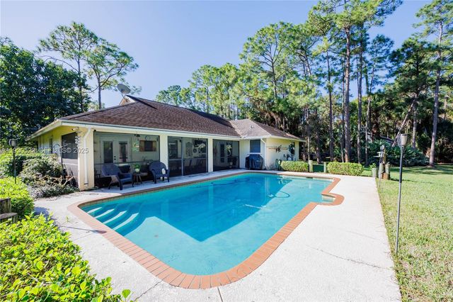 15629 N 95th Ln N, Unincorporated Palm Beach County, FL 33412