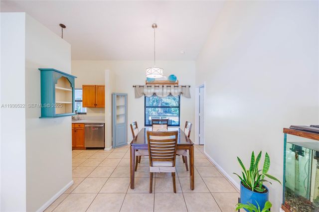 15629 N 95th Ln N, Unincorporated Palm Beach County, FL 33412