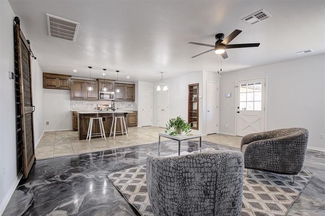 1423 NW 98th Street, Oklahoma City, OK 73114