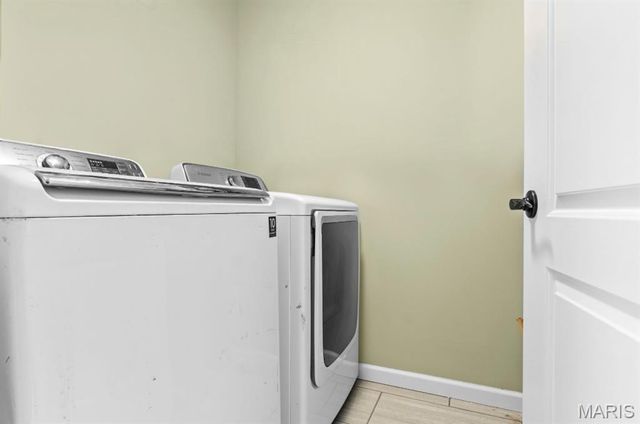 2843 Chapel View Drive, Florissant, MO 63031