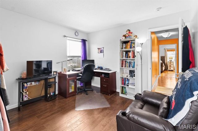 2843 Chapel View Drive, Florissant, MO 63031